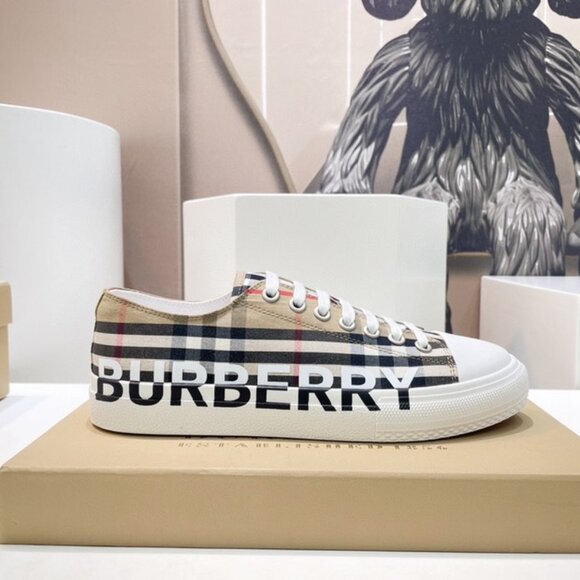 Burberry Mens Vintage Check Cotton Sneakers - Picture 1 of 7